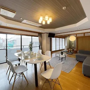 https://beautiful-spacious-apartment-next-to-peace-park.hotelsinhiroshima.com