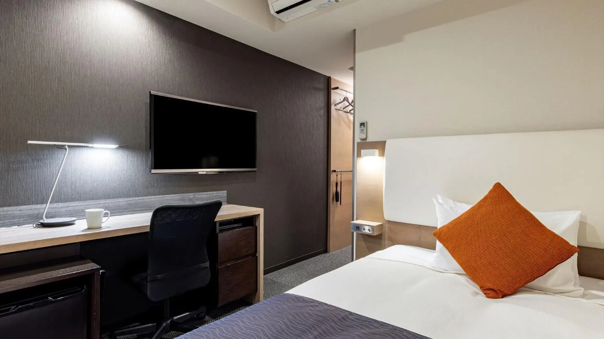 *** Hotel Tokyu Stay Shimbashi - Ginza Area Tokyo Japan